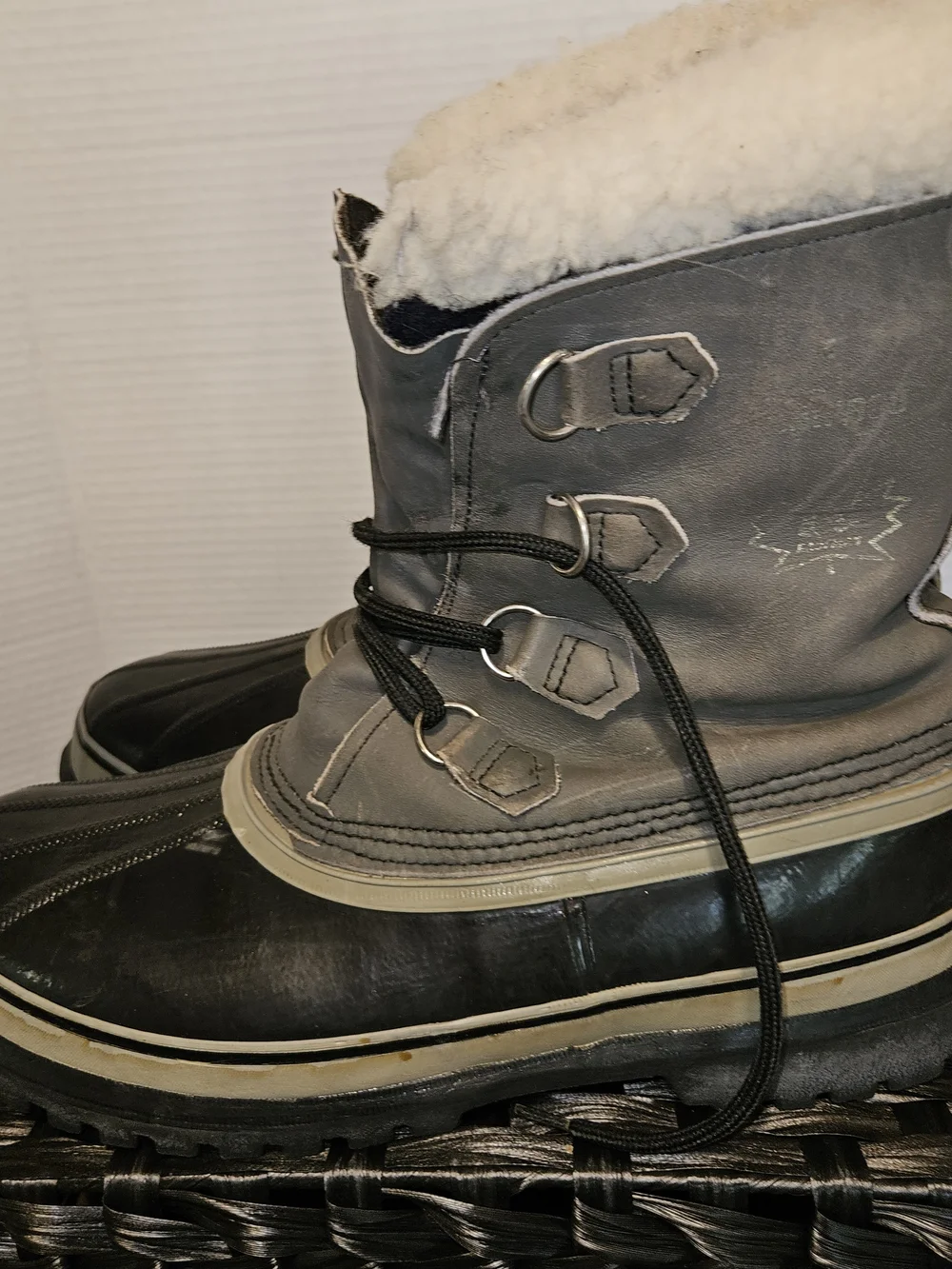 Sorel Men's Gray and Black Insulated Winter Rain & Snow Boots